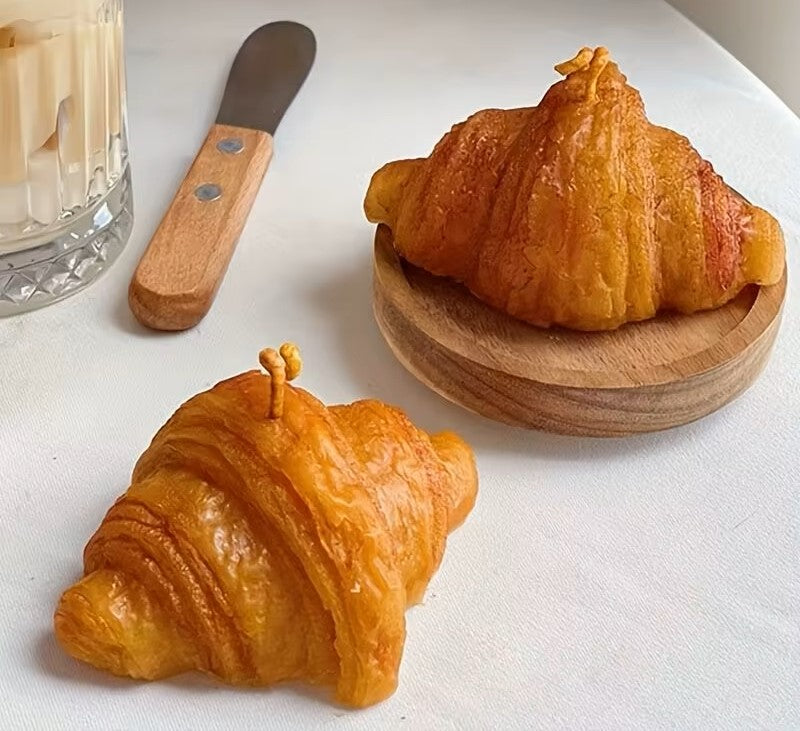 Croissant Candle 🥐